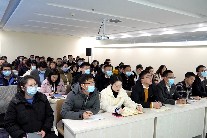涨知识啦！U8国际开展12月土壤专项集中培训